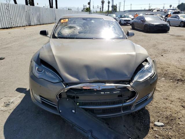 5YJSA1E1XGF131400 - 2016 TESLA MODEL S GRAY photo 5