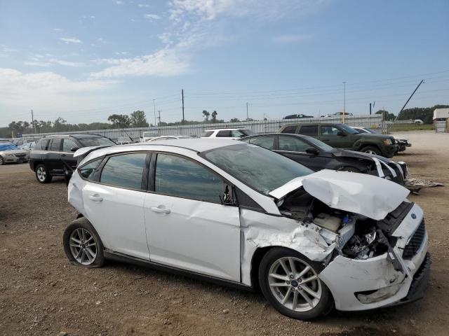 1FADP3K27JL293186 - 2018 FORD FOCUS SE WHITE photo 4