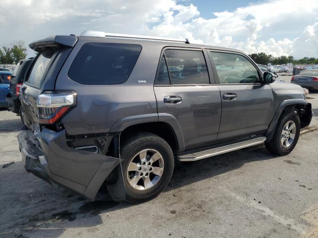 JTEZU5JR6H5156155 - 2017 TOYOTA 4RUNNER SR5 GRAY photo 3