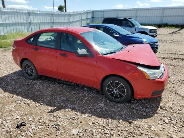 1FAHP34N98W158678 - 2008 FORD FOCUS S/SE RED photo 4