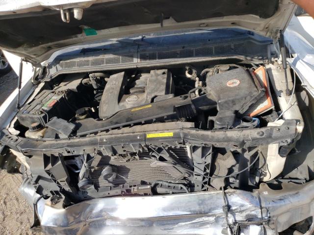 1N6AA06A64N546504 - 2004 NISSAN TITAN XE WHITE photo 11