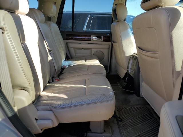 5LMFU28R84LJ19585 - 2004 LINCOLN NAVIGATOR 棕色 照片 11