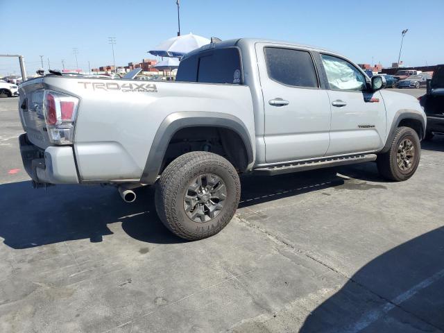 3TMCZ5AN6LM343939 - 2020 TOYOTA TACOMA DOUBLE CAB GRAY photo 3