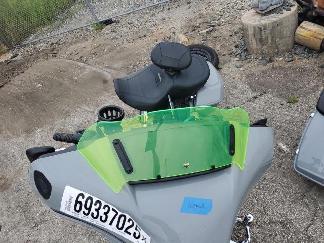 1HD1KB718RB626789 - 2024 HARLEY-DAVIDSON FLHX GRAY photo 5