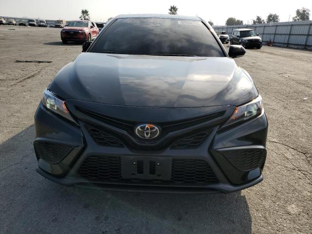4T1G11AK1PU147153 - 2023 TOYOTA CAMRY SE NIGHT SHADE BLACK photo 5