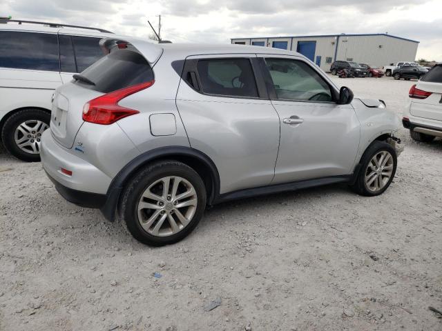 JN8AF5MR4ET352209 - 2014 NISSAN JUKE S SILVER photo 3