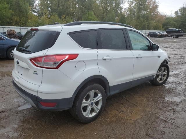 1FMCU9GX9FUB60657 - 2015 FORD ESCAPE SE WHITE photo 3