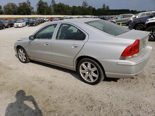 YV1RS592452441929 - 2005 VOLVO S60 2.5T SILVER photo 2