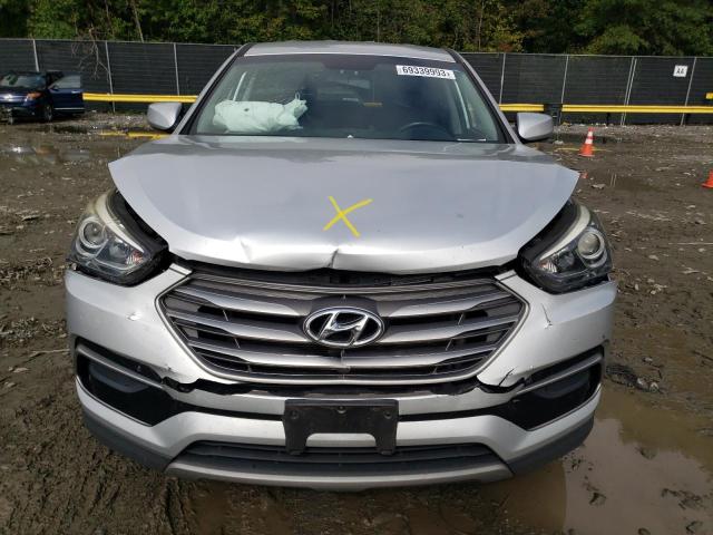 5XYZT3LB5HG403961 - 2017 HYUNDAI SANTA FE S SILVER photo 5