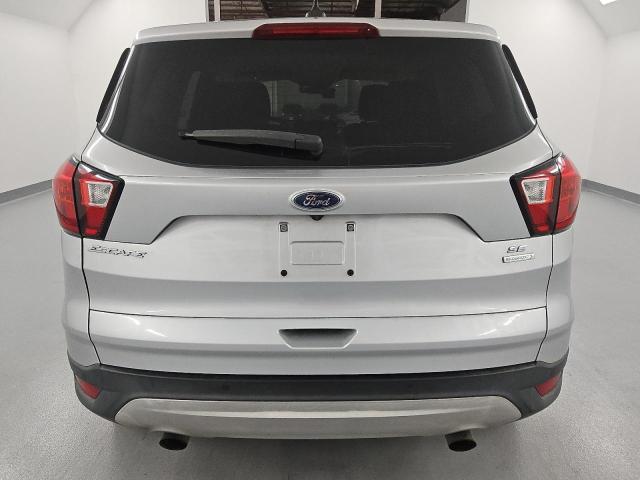1FMCU0GD1KUC09068 - 2019 FORD ESCAPE SE 银色 照片 6