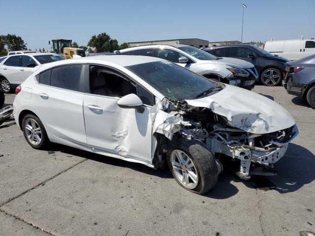 3G1BE6SM2JS551949 - 2018 CHEVROLET CRUZE LT WHITE photo 4