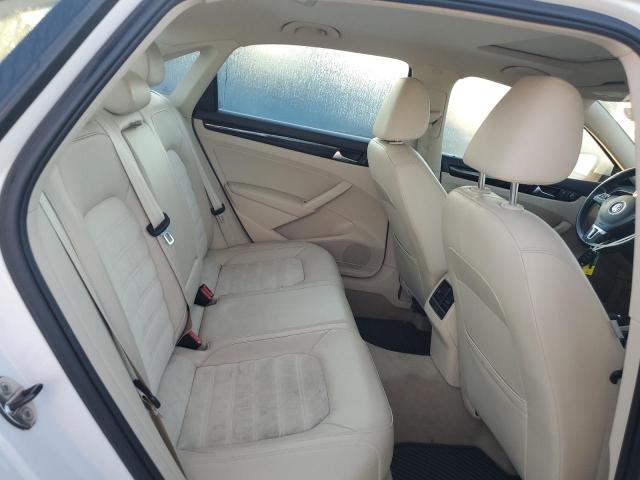 1VWCS7A31EC021354 - 2014 VOLKSWAGEN PASSAT SEL WHITE photo 10