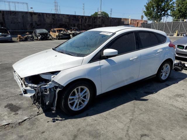 1FADP3K2XJL244337 - 2018 FORD FOCUS SE WHITE photo 1