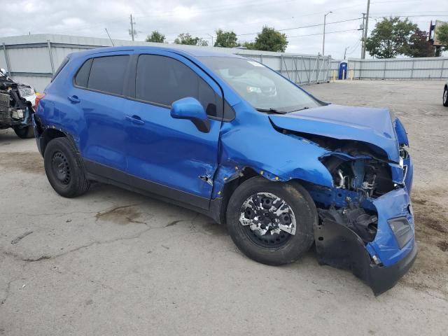 KL7CJKSB6FB172063 - 2015 CHEVROLET TRAX LS BLUE photo 4