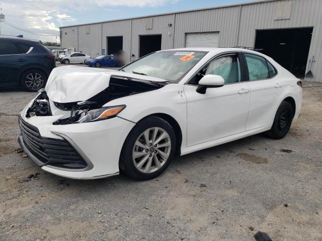 2022 TOYOTA CAMRY LE, 
