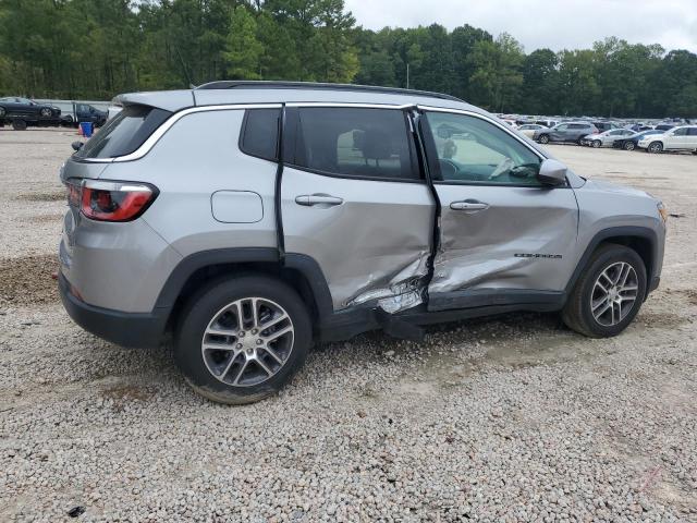 3C4NJCBB3JT487315 - 2018 JEEP COMPASS LATITUDE SILVER photo 3