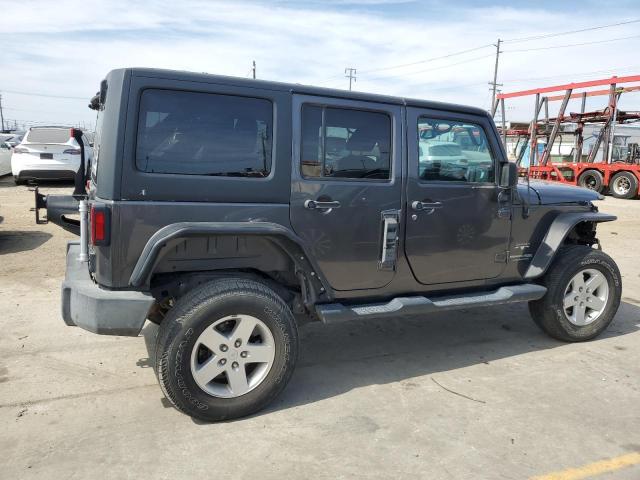 1C4HJWEG7JL921866 - 2018 JEEP WRANGLER U SAHARA BLACK photo 3