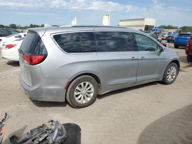 2C4RC1BG9KR539479 - 2019 CHRYSLER PACIFICA TOURING L SILVER photo 3