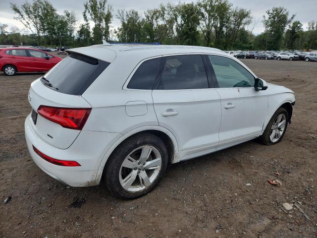 WA1BNAFY8K2100944 - 2019 AUDI Q5 PREMIUM PLUS WHITE photo 3