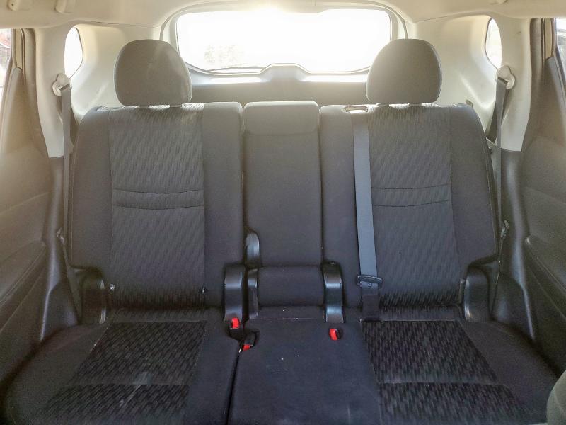 5N1AT2MT7JC724825 - 2018 NISSAN ROGUE S 黑色 照片 10