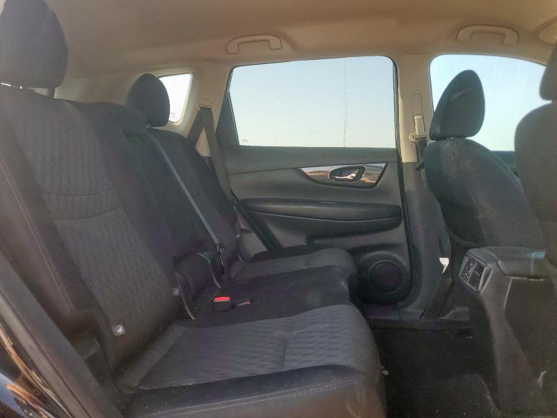 5N1AT2MT7JC724825 - 2018 NISSAN ROGUE S 黑色 照片 11