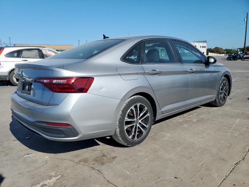 3VWBM7BU1RM030976 - 2024 VOLKSWAGEN JETTA SPORT SILVER photo 3