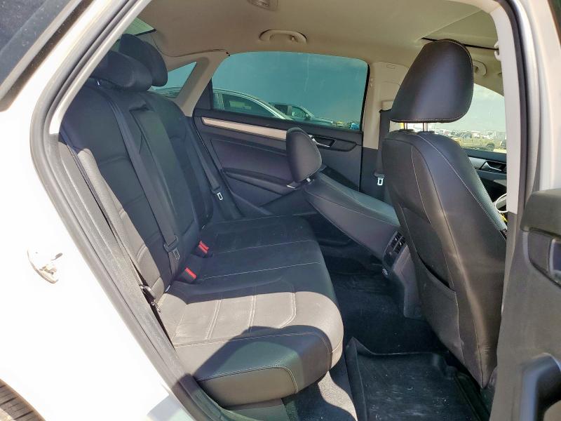 1VWWA7A39LC011328 - 2020 VOLKSWAGEN PASSAT SE WHITE photo 10