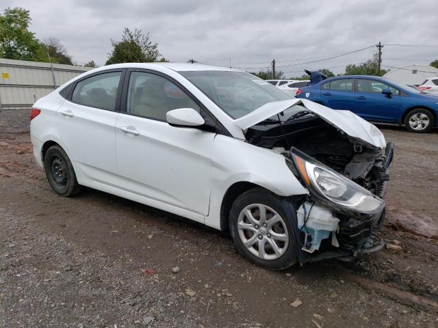 KMHCT4AE5EU745148 - 2014 HYUNDAI ACCENT GLS WHITE photo 4