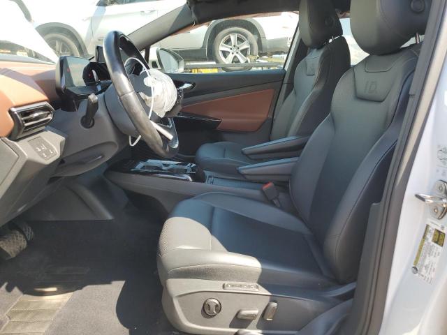 WVGKMPE2XNP036062 - 2022 VOLKSWAGEN ID.4 PRO S WHITE photo 7