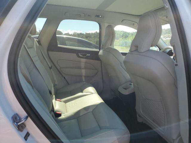 LYV102RK5KB209440 - 2019 VOLVO XC60 T5 Blanc photo 11