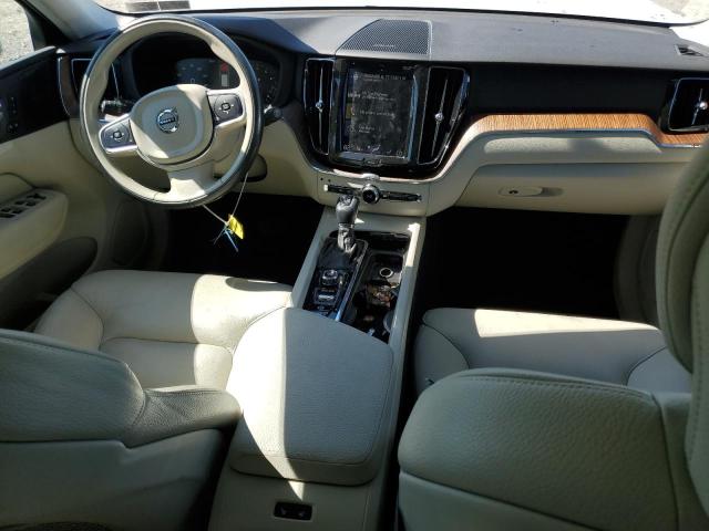 LYV102RK5KB209440 - 2019 VOLVO XC60 T5 Blanc photo 8