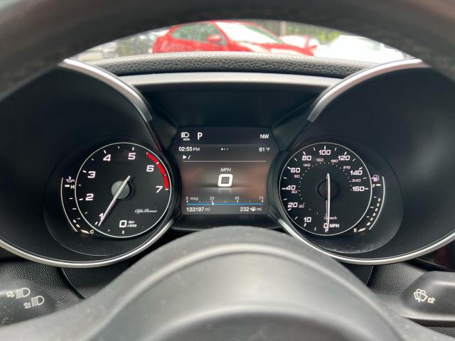 ZARFAEEN9H7544398 - 2017 ALFA ROMEO GIULIA TI Q4 GRAY photo 8