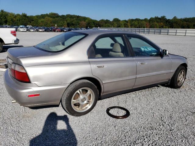 1HGCD5607VA261117 - 1997 HONDA ACCORD SE SILVER photo 3