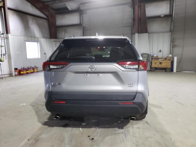 JTMA1RFV6KD031421 - 2019 TOYOTA RAV4 XLE PREMIUM SILVER photo 6