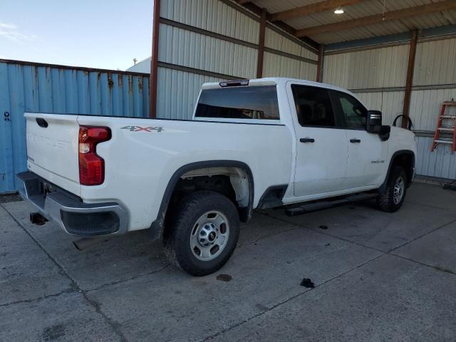 2GC4YLE73R1116053 - 2024 CHEVROLET SILVERADO K2500 HEAVY DUTY WHITE photo 3