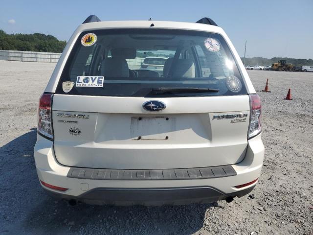 JF2SHABC0BH760482 - 2011 SUBARU FORESTER 2.5X თეთრი ფოტო 6