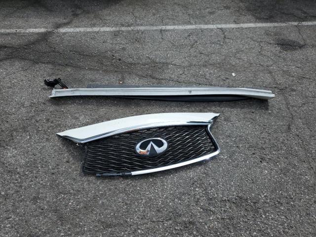 SJKCH5CP1JA048501 - 2018 INFINITI QX30 BASE WHITE photo 13