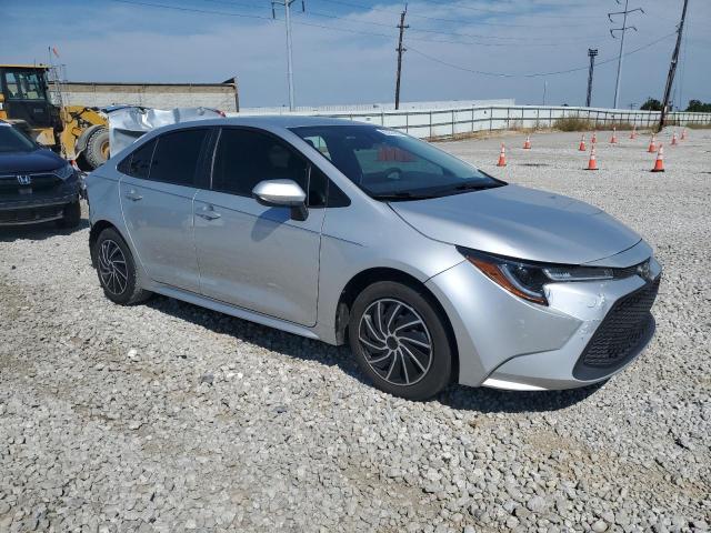 JTDEPRAE5LJ051587 - 2020 TOYOTA COROLLA LE ვერცხლისფერი ფოტო 4