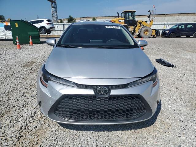 JTDEPRAE5LJ051587 - 2020 TOYOTA COROLLA LE ვერცხლისფერი ფოტო 5