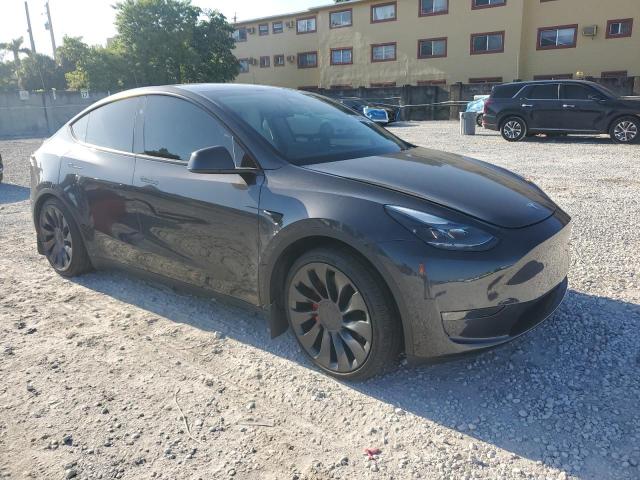 7SAYGDEF9RA312044 - 2024 TESLA MODEL Y 黑色 照片 4