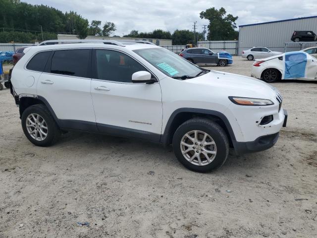 1C4PJMCS6GW102832 - 2016 JEEP CHEROKEE LATITUDE WHITE photo 4