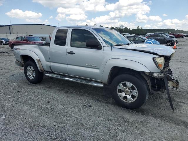 5TETU62N96Z193514 - 2006 TOYOTA TACOMA PRERUNNER ACCESS CAB SILVER photo 4