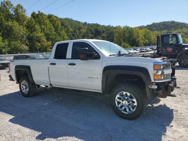 1GC2KUEG6HZ164926 - 2017 CHEVROLET SILVERADO K2500 HEAVY DUTY WHITE photo 4