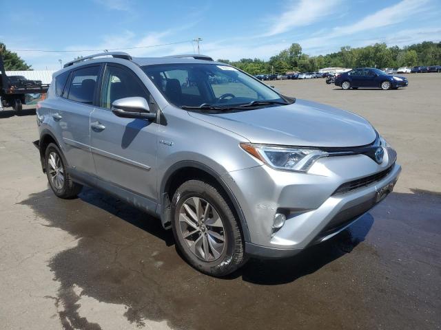 JTMRJREV2HD074845 - 2017 TOYOTA RAV4 HV LE SILVER photo 4