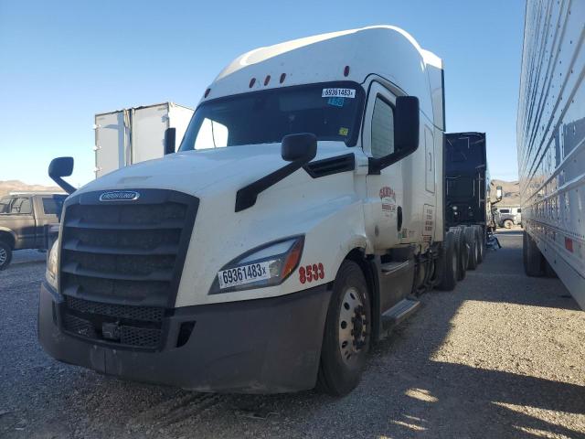 3AKJHHDRXJSJW7287 - 2018 FREIGHTLINER CASCADIA 1 WHITE photo 2