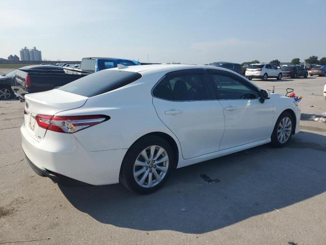 4T1C11AK5LU960648 - 2020 TOYOTA CAMRY LE WHITE photo 3