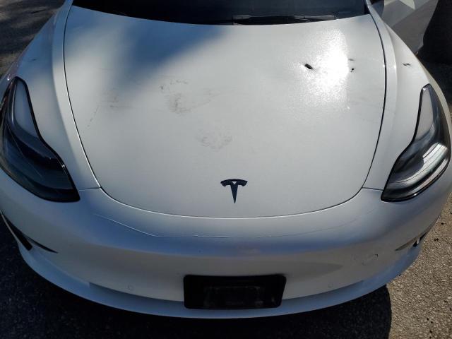 5YJ3E1EA1NF332804 - 2022 TESLA MODEL 3 WHITE photo 11