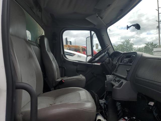 1FVACWCT44DN24761 - 2004 FREIGHTLINER M2 106 MEDIUM DUTY WHITE photo 5