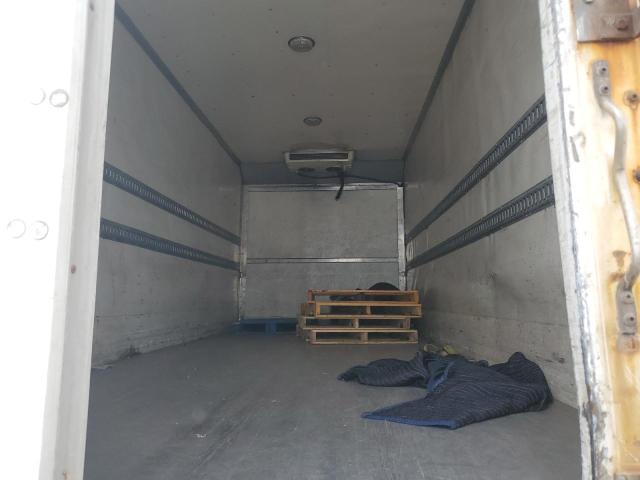 1FVACWCT44DN24761 - 2004 FREIGHTLINER M2 106 MEDIUM DUTY WHITE photo 6