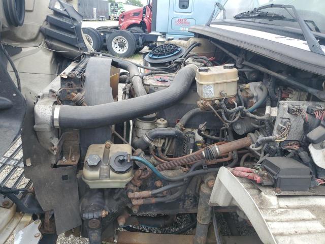 1FVACWCT44DN24761 - 2004 FREIGHTLINER M2 106 MEDIUM DUTY WHITE photo 7